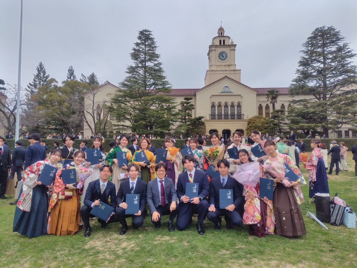 土方ゼミ第7期生が卒業しました (2025.3.18)